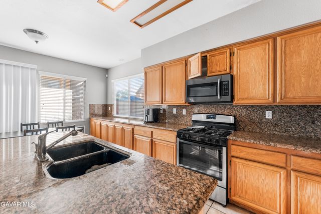 36653 Macarthur Drive, Palmdale, CA 93552