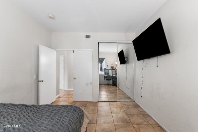36653 Macarthur Drive, Palmdale, CA 93552