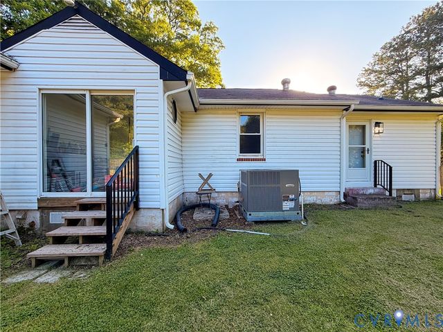 11434 Georgetown Rd, Hanover, VA 23116