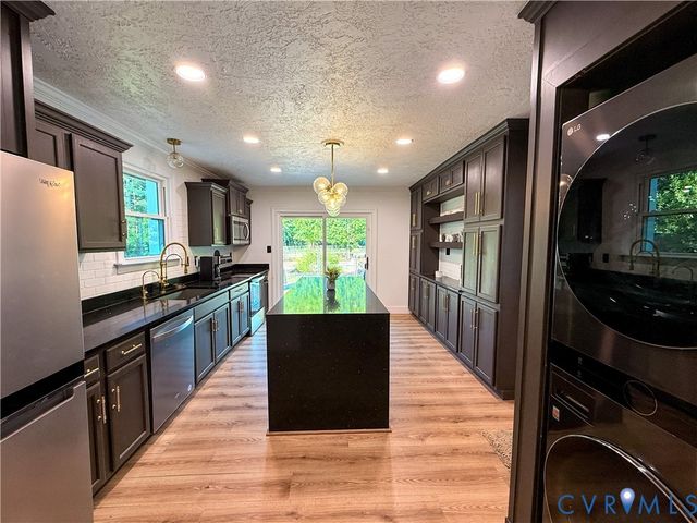 11434 Georgetown Rd, Hanover, VA 23116