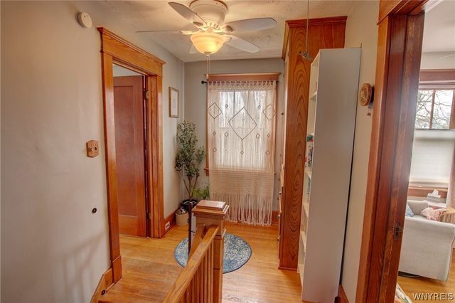 52 Helen Avenue, Hamburg, NY 14219