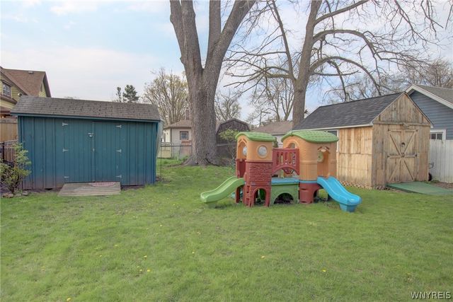 52 Helen Avenue, Hamburg, NY 14219