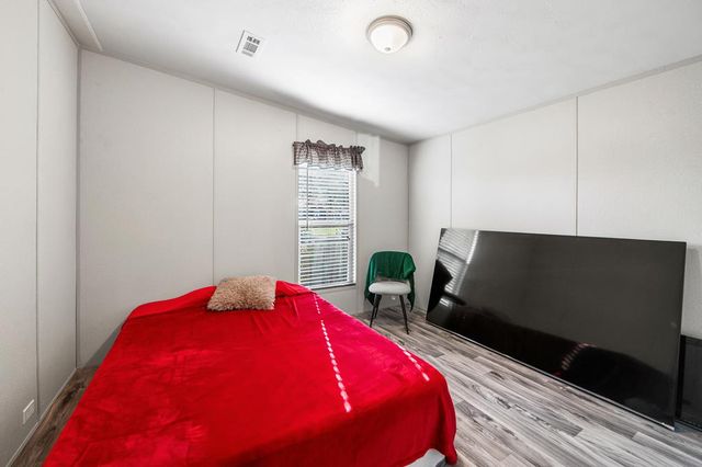 23307 Hickory Shadow, Elmendorf, TX 78112