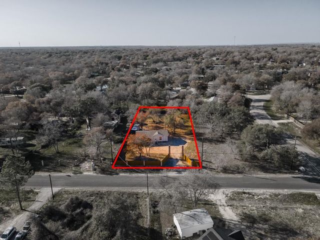 23307 Hickory Shadow, Elmendorf, TX 78112