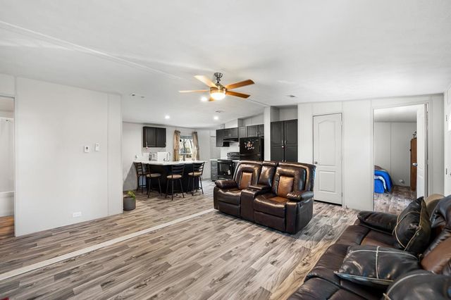 23307 Hickory Shadow, Elmendorf, TX 78112