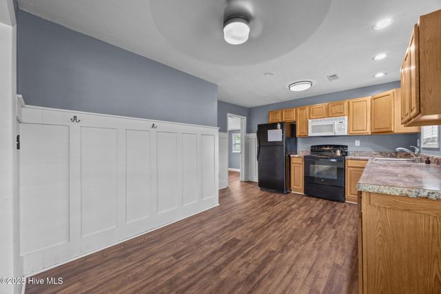 202 Jonathan Drive, Jacksonville, NC 28540