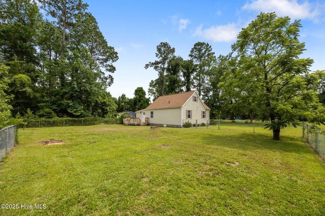 202 Jonathan Drive, Jacksonville, NC 28540