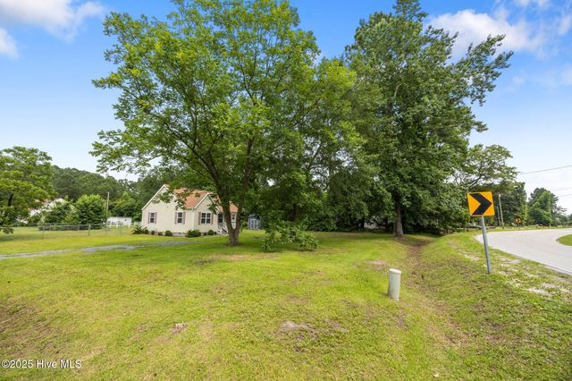 202 Jonathan Drive, Jacksonville, NC 28540