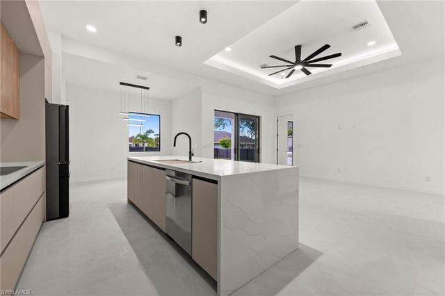 1532 NW 34 PL, Cape Coral, FL 33993