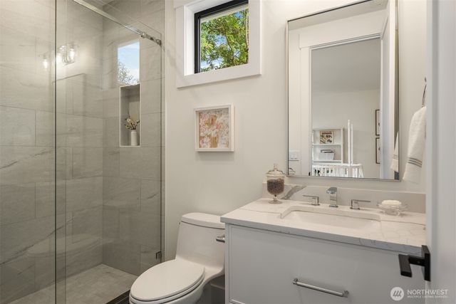 10415 SE 13th Street, Bellevue, WA 98004