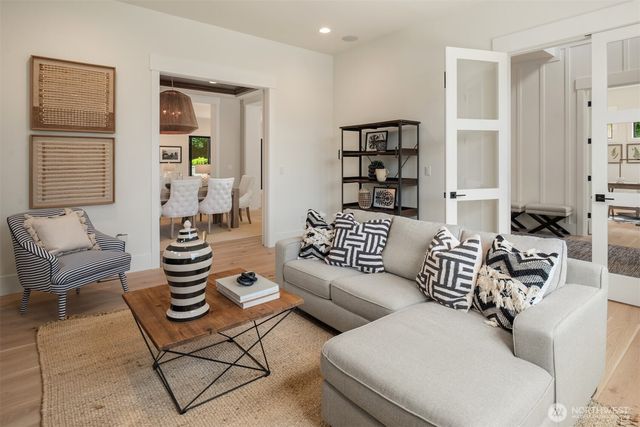 10415 SE 13th Street, Bellevue, WA 98004