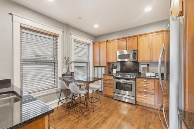 937 Hague Avenue, Saint Paul, MN 55104