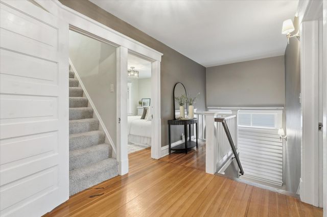 937 Hague Avenue, Saint Paul, MN 55104