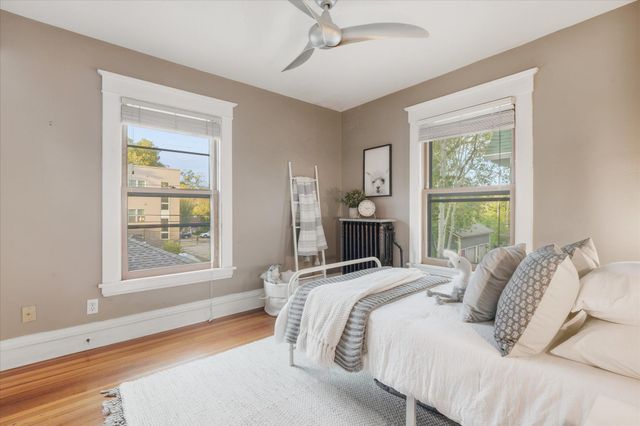 937 Hague Avenue, Saint Paul, MN 55104