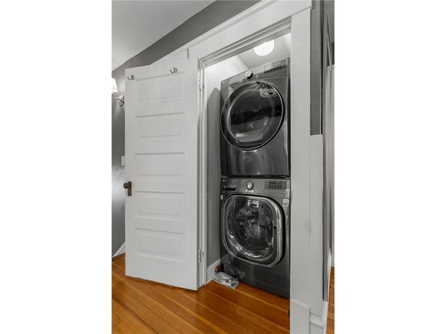 937 Hague Avenue, Saint Paul, MN 55104