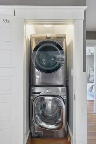 937 Hague Avenue, Saint Paul, MN 55104