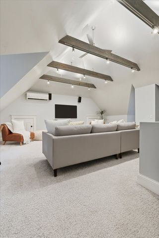 937 Hague Avenue, Saint Paul, MN 55104