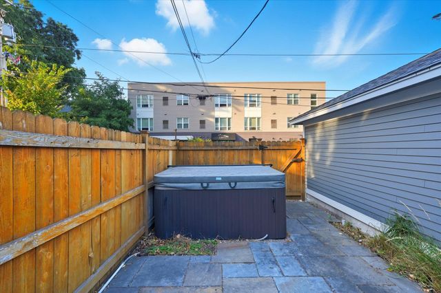 937 Hague Avenue, Saint Paul, MN 55104