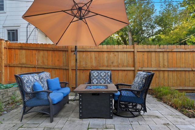 937 Hague Avenue, Saint Paul, MN 55104