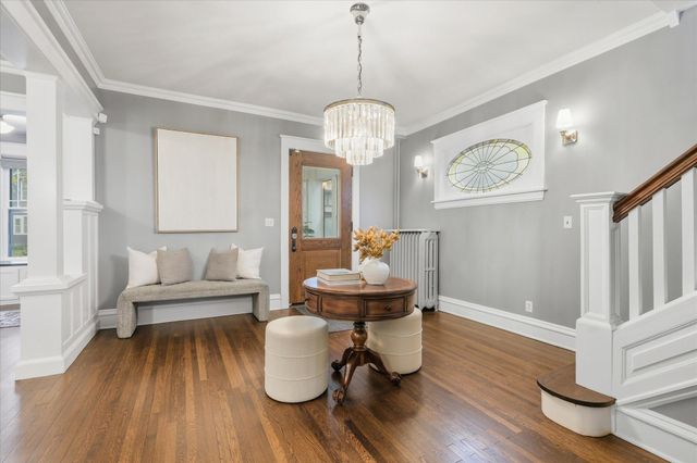 937 Hague Avenue, Saint Paul, MN 55104