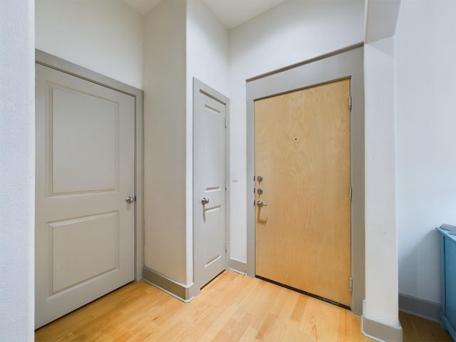 1901 Post Oak Boulevard 2215, Houston, TX 77056