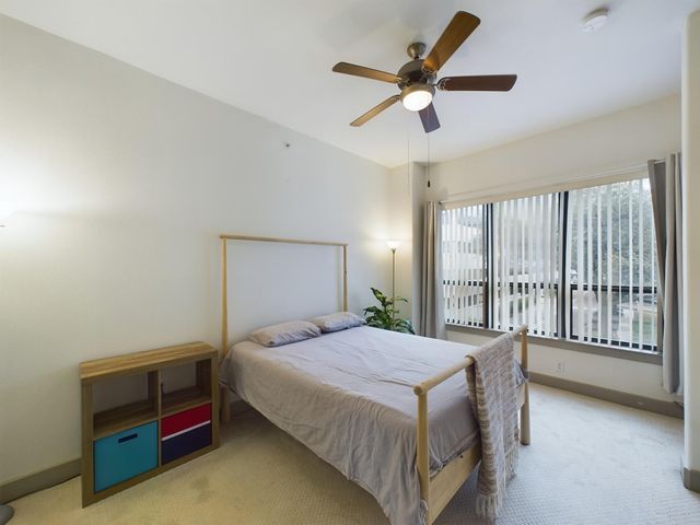 1901 Post Oak Boulevard 2215, Houston, TX 77056