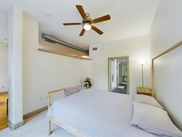 1901 Post Oak Boulevard 2215, Houston, TX 77056