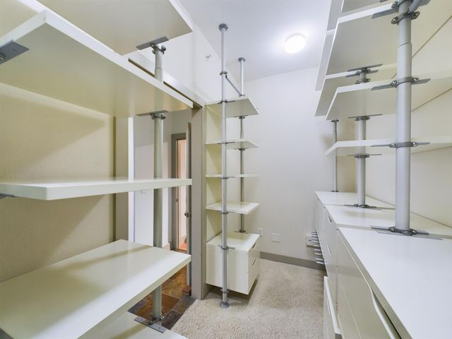 1901 Post Oak Boulevard 2215, Houston, TX 77056