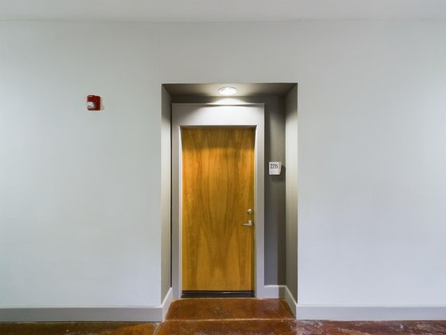 1901 Post Oak Boulevard 2215, Houston, TX 77056