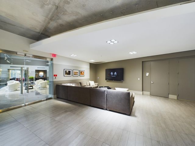 1901 Post Oak Boulevard 2215, Houston, TX 77056