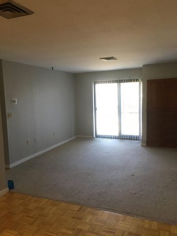 90 Quincy Shore Dr 117, Quincy, MA 02171