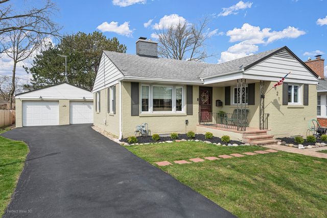 621 Oriole Avenue N, Park Ridge, IL 60068