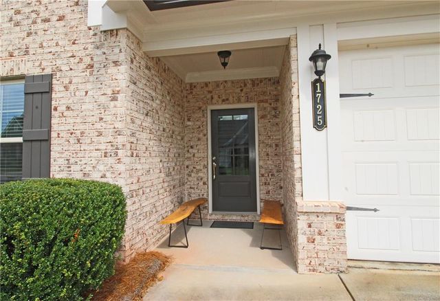 1725 Nestledown Drive, Cumming, GA 30040
