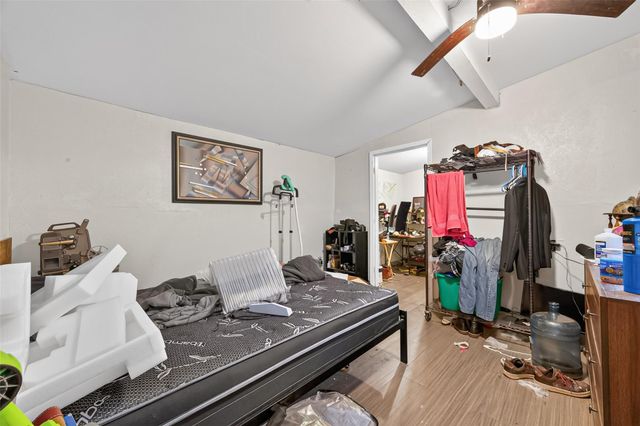 136 County Road 3708, Splendora, TX 77372
