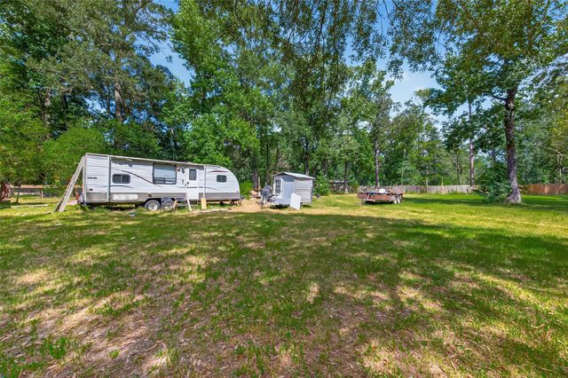 136 County Road 3708, Splendora, TX 77372