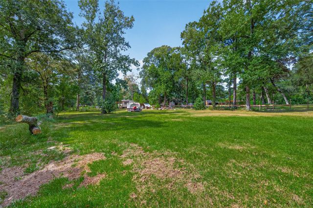 136 County Road 3708, Splendora, TX 77372