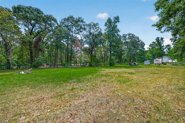 136 County Road 3708, Splendora, TX 77372