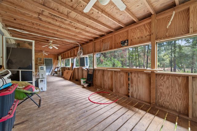 136 County Road 3708, Splendora, TX 77372