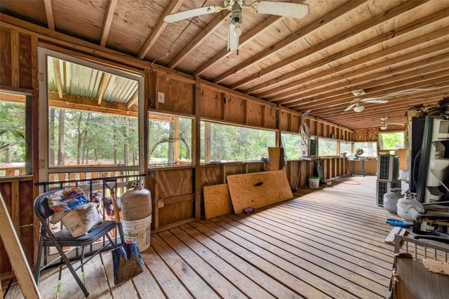 136 County Road 3708, Splendora, TX 77372