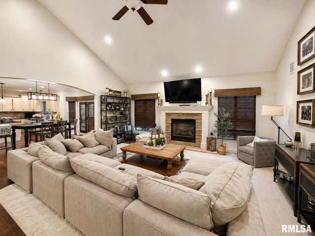 3511 W Upper Creek Court, Dunlap, IL 61525