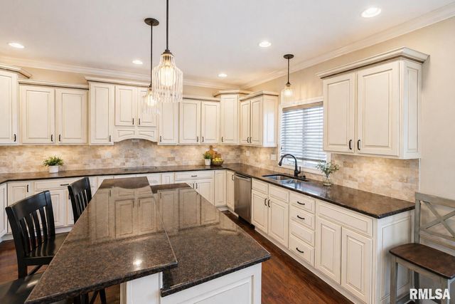 3511 W Upper Creek Court, Dunlap, IL 61525