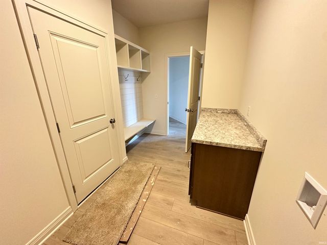 11177 Winter Quarters Pass, Fort Wayne, IN 46818