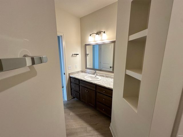 11177 Winter Quarters Pass, Fort Wayne, IN 46818