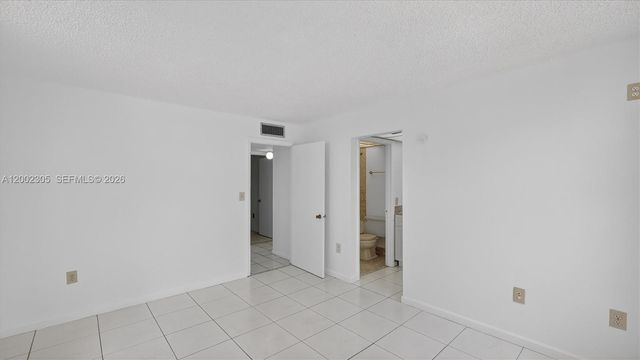 10975 SW 107th Street 202, Miami, FL 33176