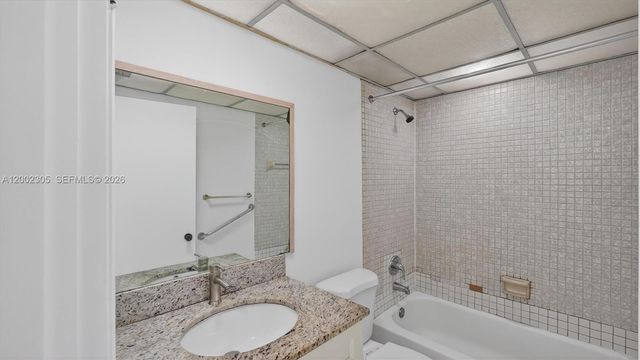 10975 SW 107th Street 202, Miami, FL 33176