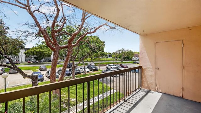 10975 SW 107th Street 202, Miami, FL 33176