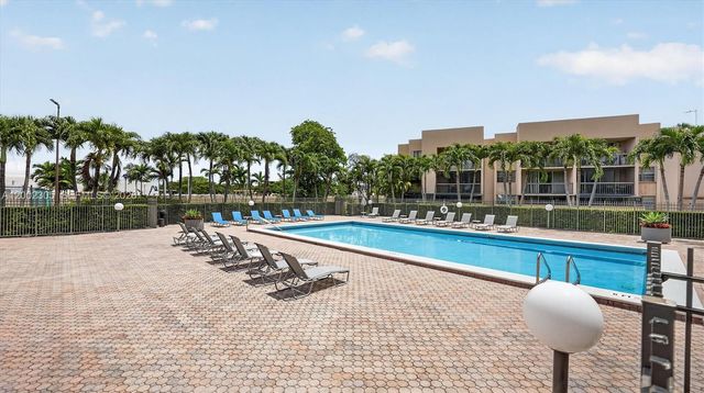 10975 SW 107th Street 202, Miami, FL 33176