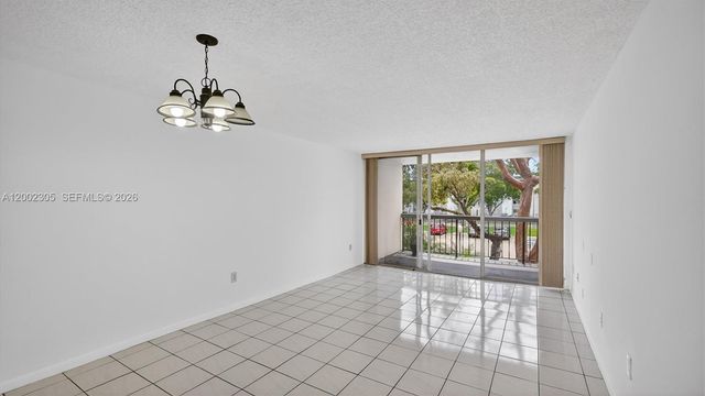 10975 SW 107th Street 202, Miami, FL 33176