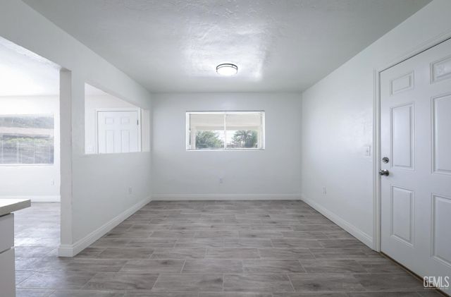 5801 Gowdy Lane, Bakersfield, CA 93307