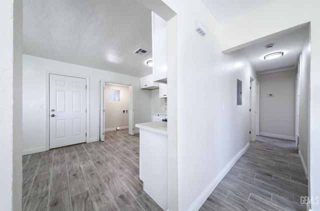 5801 Gowdy Lane, Bakersfield, CA 93307